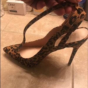 Leopard Pumps